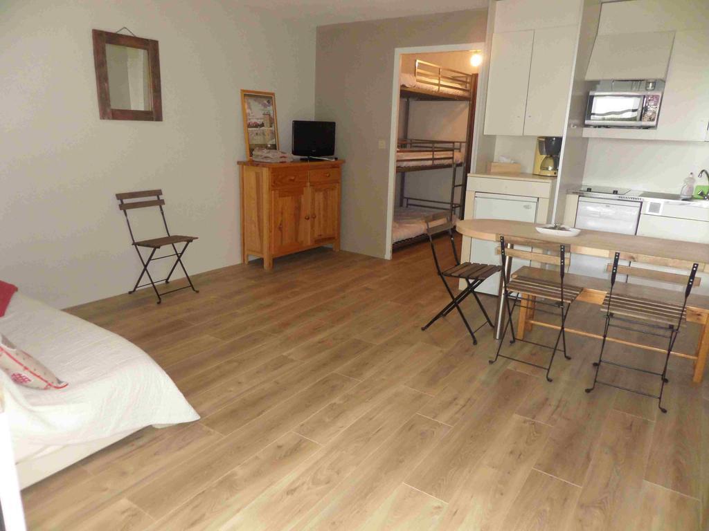 Appartements Les Balcons Du Soleil Font-Romeu-Odeillo-Via Room photo