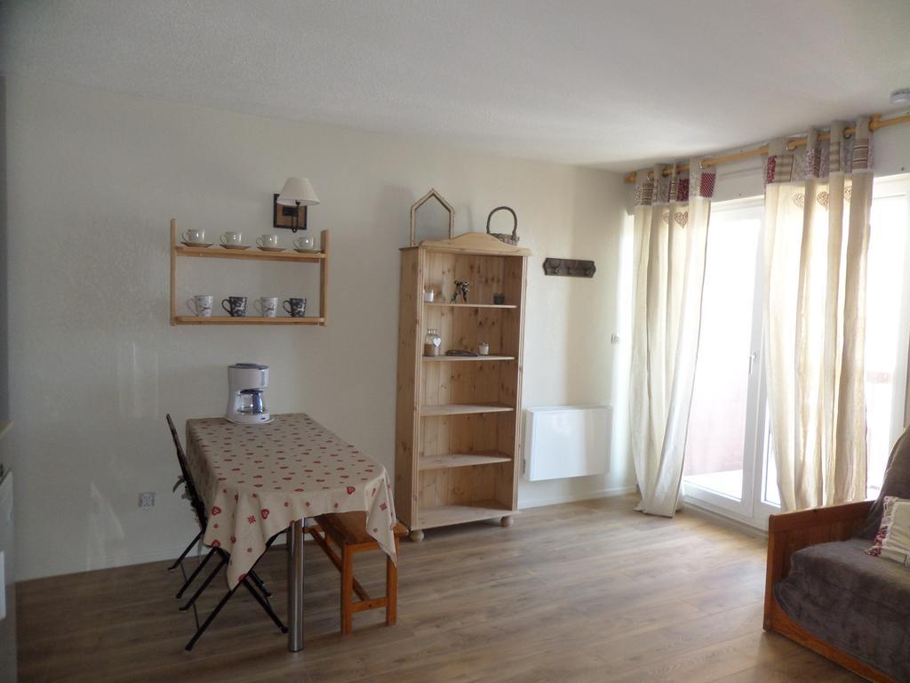 Appartements Les Balcons Du Soleil Font-Romeu-Odeillo-Via Exterior photo